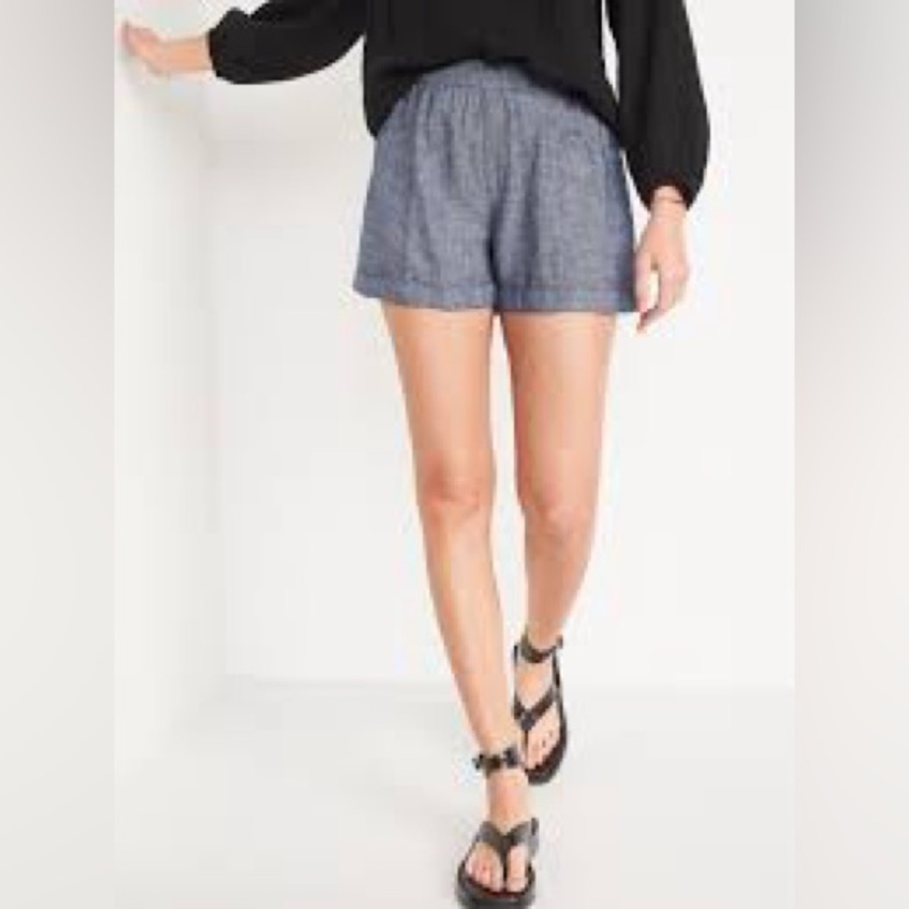 Old Navy Chambray Linen blend shorts M